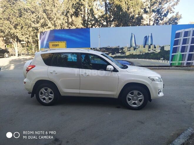 Toyota RAV4 2012, 175,000 km - 2.0 l - Bakı