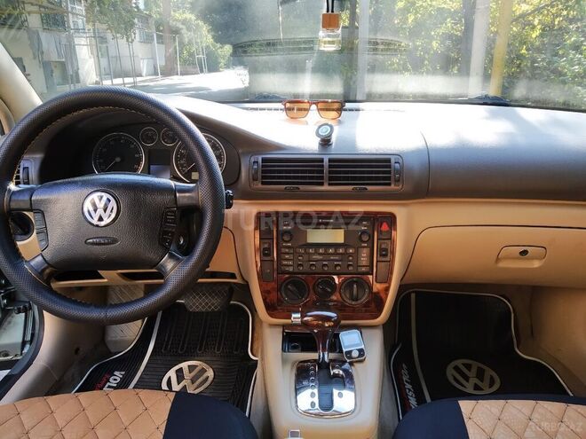 Volkswagen Passat 2004, 305,250 km - 1.8 l - Bakı