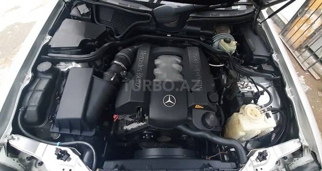 Mercedes E 240 2000, 288,888 km - 2.4 l - Bakı