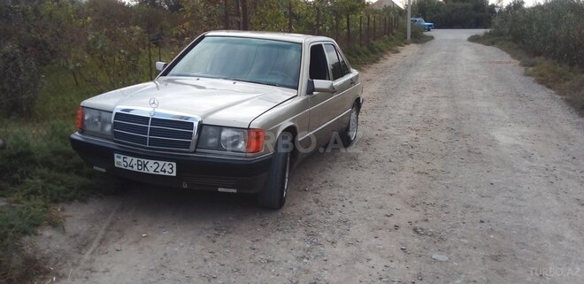 Mercedes 190 1991, 445,000 km - 2.0 l - Sabirabad