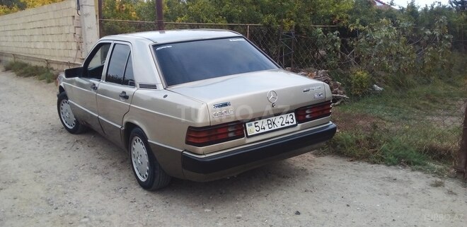 Mercedes 190 1991, 445,000 km - 2.0 l - Sabirabad