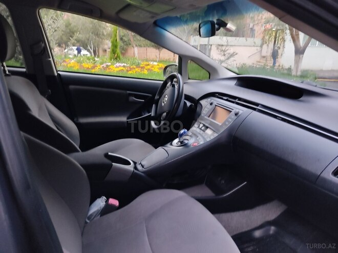 Toyota Prius 2013, 122,000 km - 1.8 l - Bakı