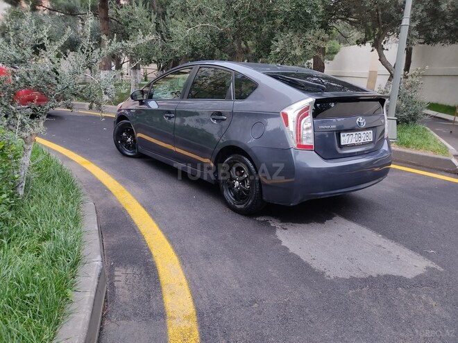 Toyota Prius 2013, 122,000 km - 1.8 l - Bakı