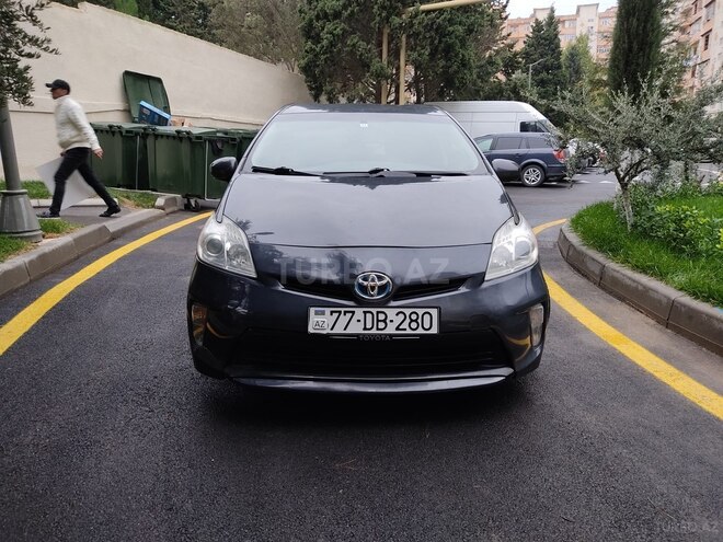 Toyota Prius 2013, 122,000 km - 1.8 l - Bakı