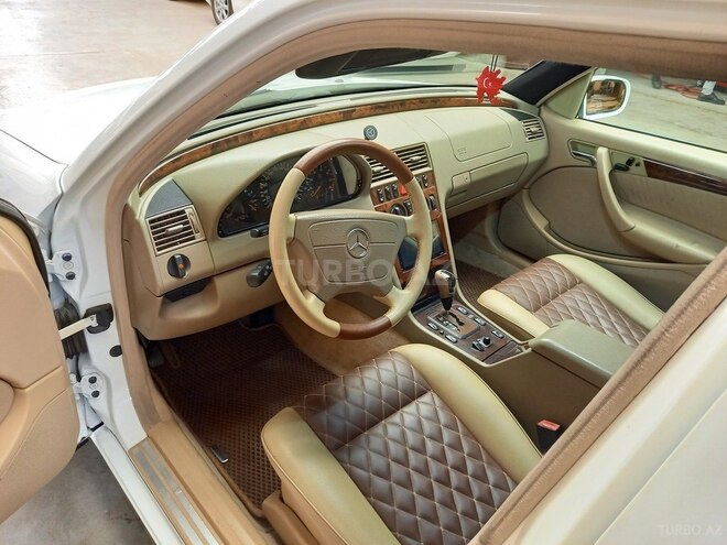 Mercedes C 230 2000, 320,000 km - 2.3 l - Sabirabad