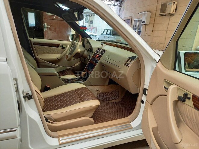 Mercedes C 230 2000, 320,000 km - 2.3 l - Sabirabad