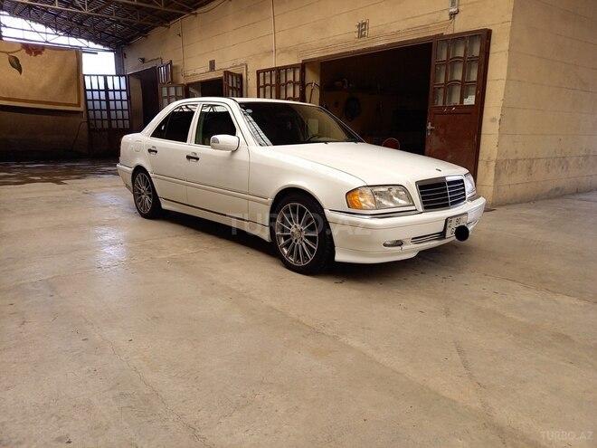 Mercedes C 230 2000, 320,000 km - 2.3 l - Sabirabad