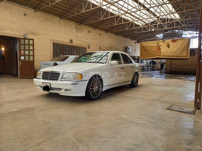 Mercedes C 230 2000, 320,000 km - 2.3 l - Sabirabad