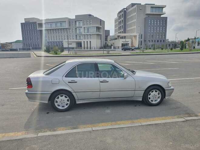 Mercedes C 240 1997, 179,000 km - 2.4 l - Bakı