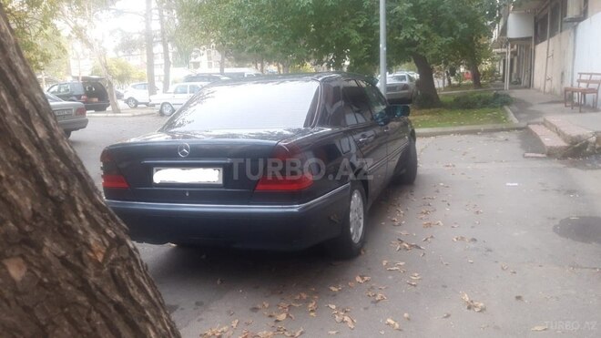 Mercedes C 240 1998, 189,000 km - 2.4 л - Bakı