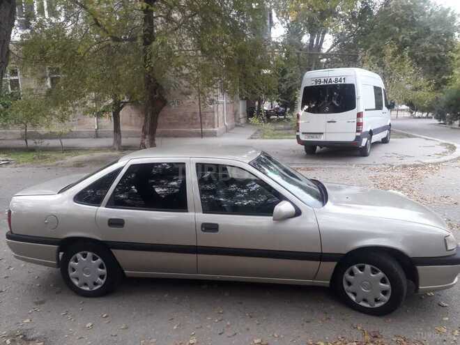 Opel Vectra 1994, 133,434 km - 2.0 л - Sumqayıt
