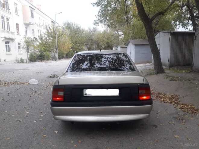 Opel Vectra 1994, 133,434 km - 2.0 л - Sumqayıt