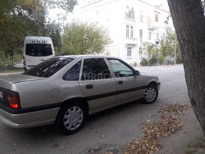 Opel Vectra 1994, 133,434 km - 2.0 л - Sumqayıt