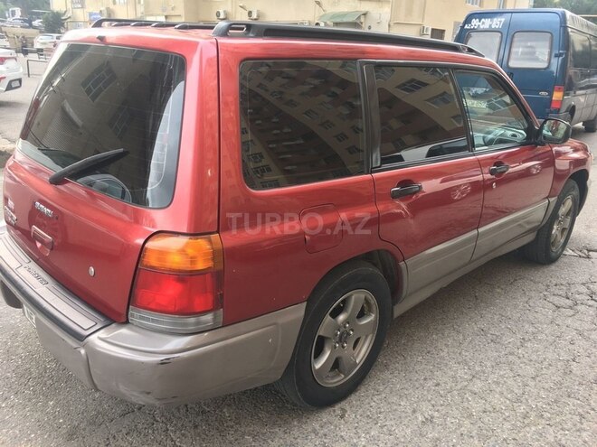 Subaru Forester 2000, 211,000 km - 2.0 l - Bakı