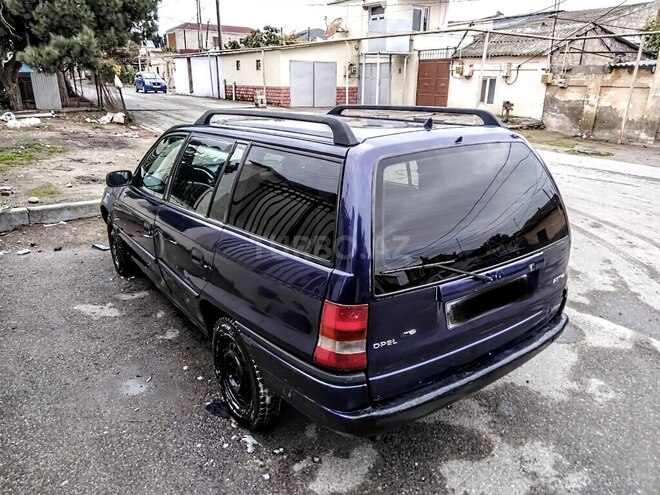 Opel Astra 1997, 260,000 km - 1.6 l - Bakı