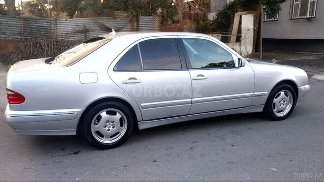 Mercedes E 280 2000, 198,321 km - 2.8 l - Bakı