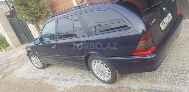 Mercedes C 220 2000, 453,000 km - 2.2 l - Bakı