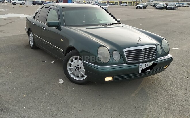 Mercedes E 220 1997, 550,000 km - 2.2 л - Sabirabad
