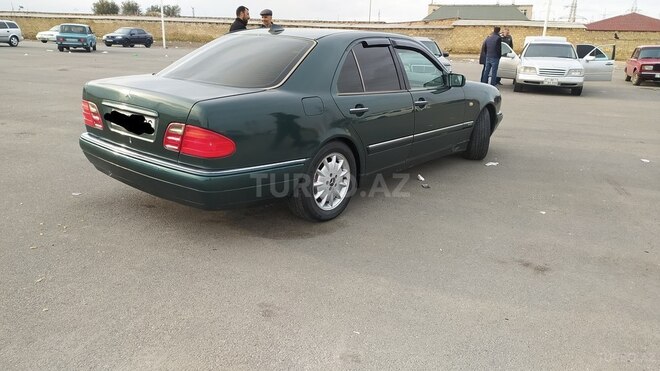 Mercedes E 220 1997, 550,000 km - 2.2 л - Sabirabad
