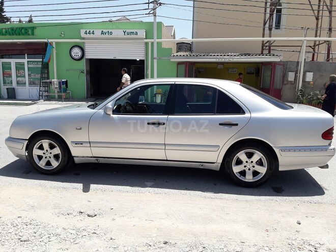 Mercedes E 220 1998, 350,000 km - 2.2 l - Bakı