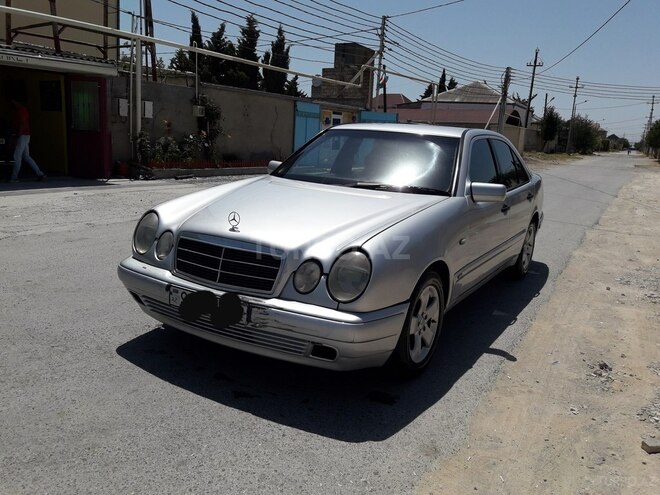 Mercedes E 220 1998, 350,000 km - 2.2 l - Bakı