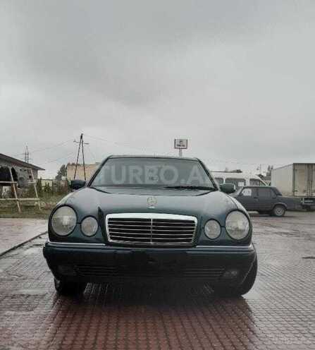 Mercedes E 200 1998, 265,396 km - 2.0 l - Salyan