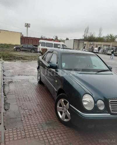 Mercedes E 200 1998, 265,396 km - 2.0 l - Salyan