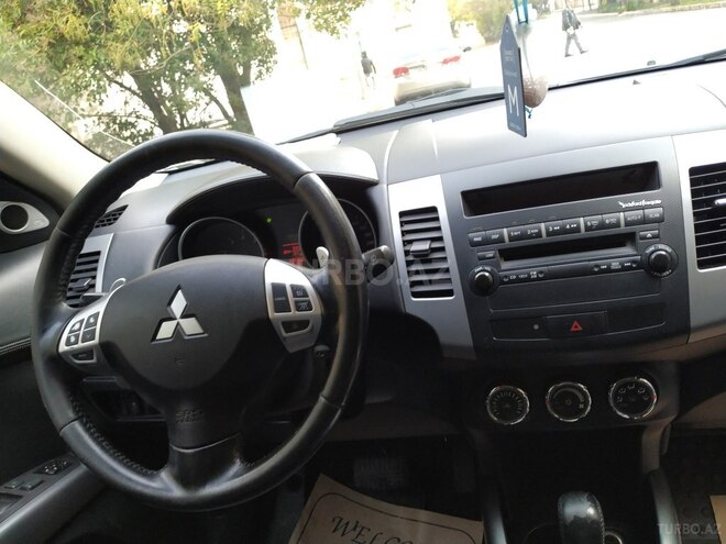 Mitsubishi Outlander 2012, 221,000 km - 3.0 l - Bakı