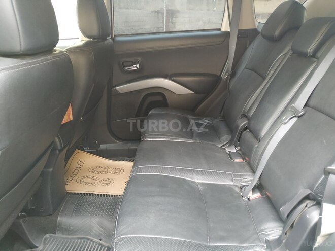 Mitsubishi Outlander 2012, 221,000 km - 3.0 l - Bakı