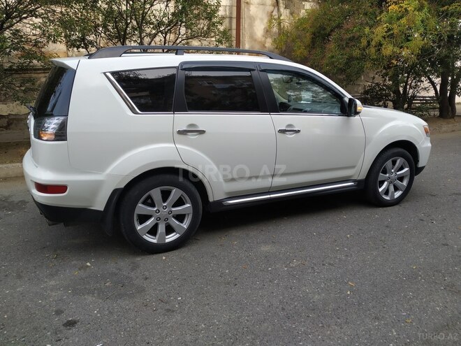 Mitsubishi Outlander 2012, 221,000 km - 3.0 l - Bakı