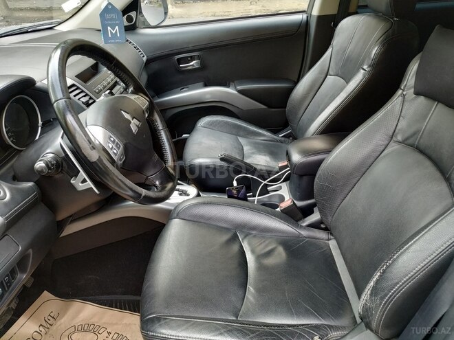 Mitsubishi Outlander 2012, 221,000 km - 3.0 l - Bakı