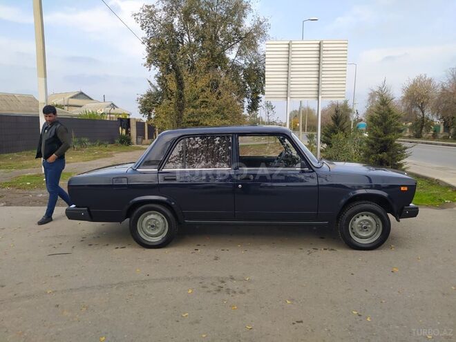 LADA (VAZ) 2107 2012, 780,000 km - 1.7 l - Saatlı