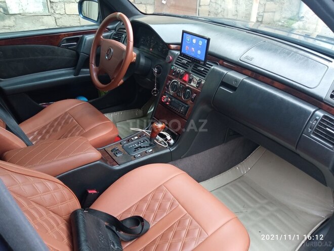 Mercedes E 230 1997, 236,456 km - 2.3 l - Bakı