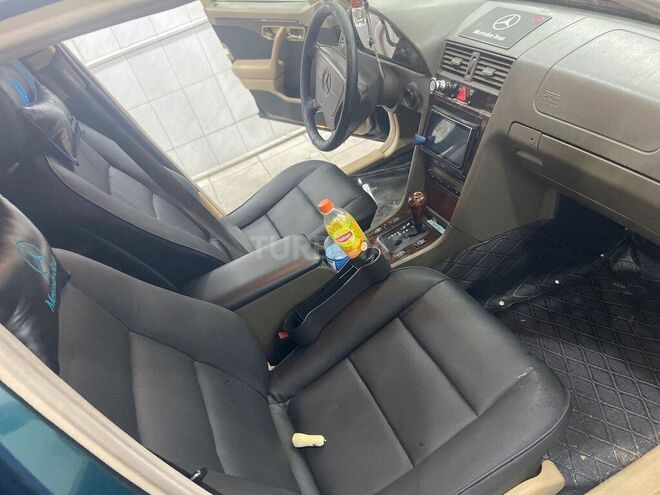 Mercedes C 230 1997, 275,000 km - 2.3 l - Bakı