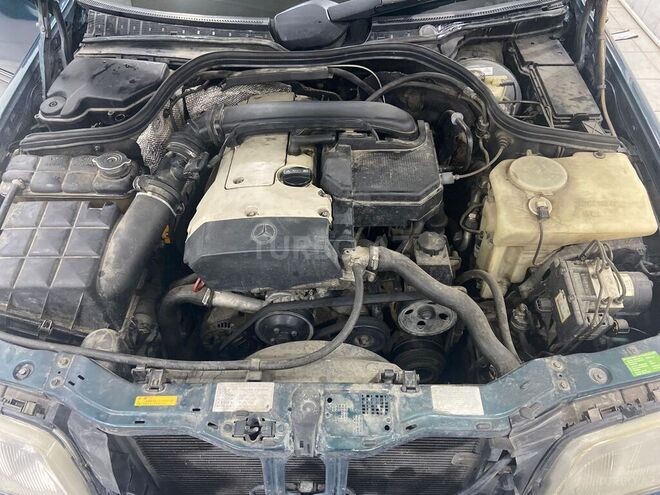 Mercedes C 230 1997, 275,000 km - 2.3 l - Bakı