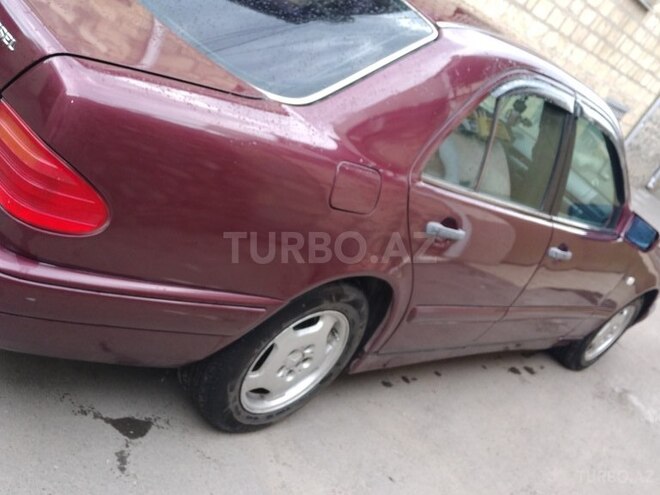 Mercedes E 200 1996, 47,000 km - 2.9 l - Gəncə