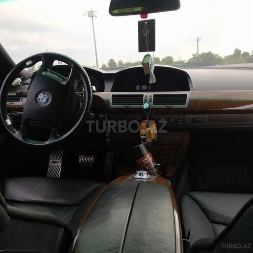 BMW 735 2004, 300,000 km - 3.6 l - Sabirabad
