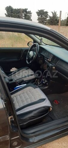 Opel Vectra 1996, 300,000 km - 1.6 l - Bakı