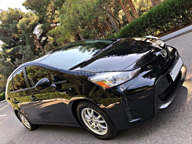 Toyota Prius V 2015, 173,809 km - 1.8 l - Bakı