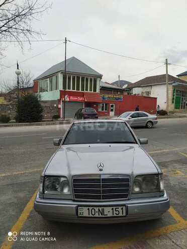 Mercedes E 220 1994, 346,000 km - 2.2 l - Şəki