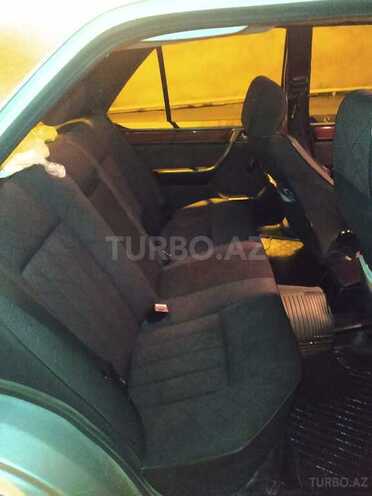 Mercedes E 220 1994, 346,000 km - 2.2 l - Şəki