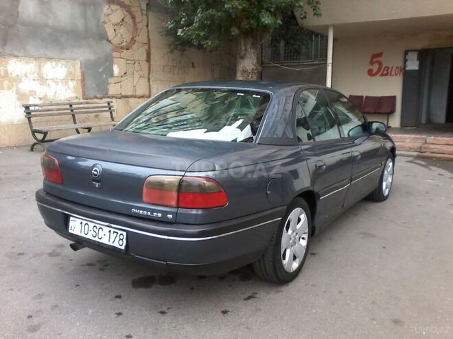 Opel Omega 1996, 253,680 km - 2.5 l - Bakı