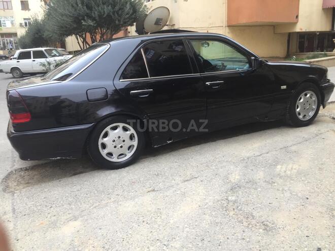 Mercedes C 220 1995, 285,085 km - 2.2 l - Bakı