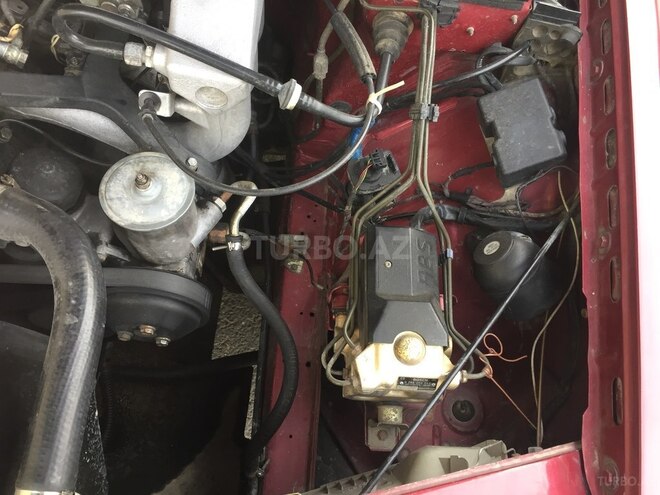 Mercedes E 220 1993, 295,000 km - 2.2 л - Bakı
