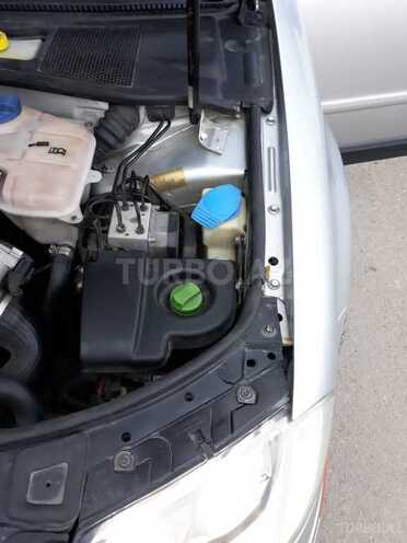Volkswagen Passat 2002, 286,463 km - 1.8 l - Bakı