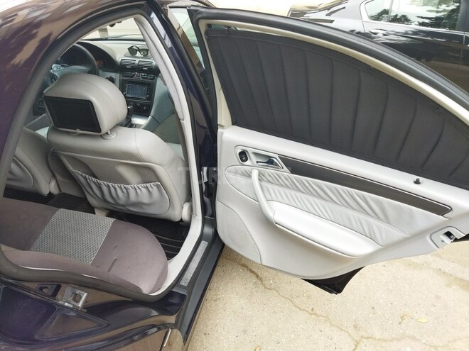 Mercedes C 240 2001, 230,000 km - 2.6 л - Bakı