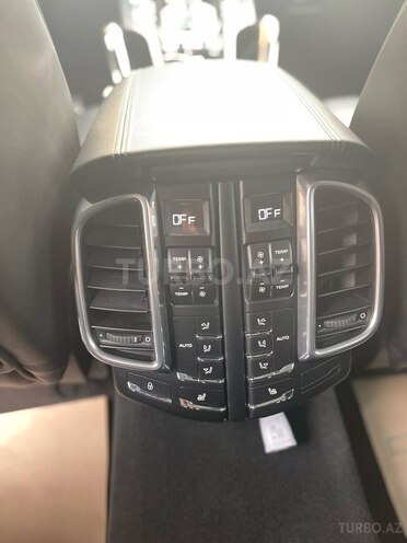 Porsche Cayenne Turbo S 2013, 105,600 km - 4.8 l - Bakı