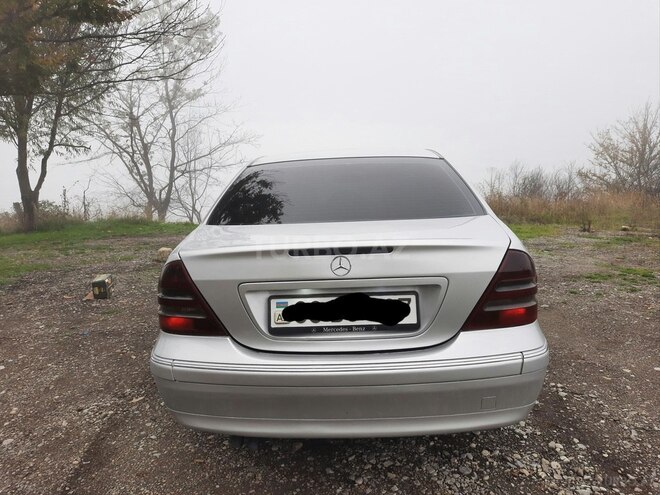 Mercedes C 220 2000, 410,000 km - 2.2 l - Bakı