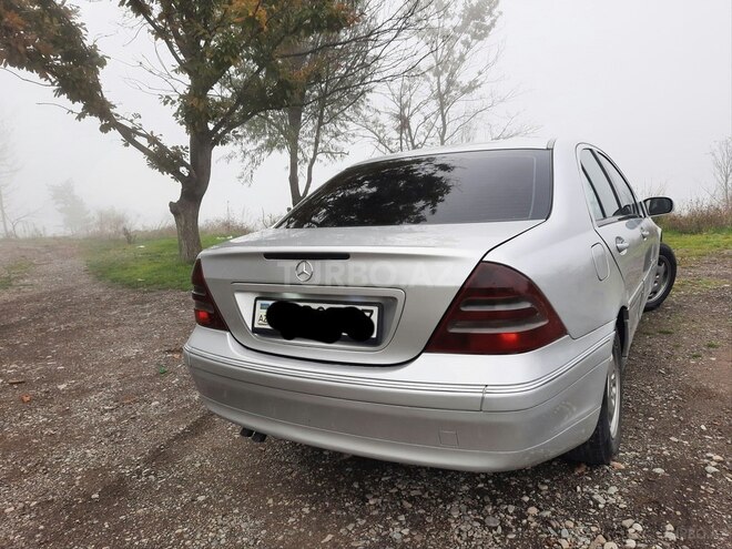 Mercedes C 220 2000, 410,000 km - 2.2 l - Bakı
