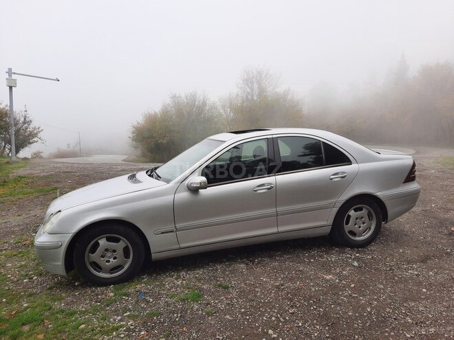 Mercedes C 220 2000, 410,000 km - 2.2 l - Bakı